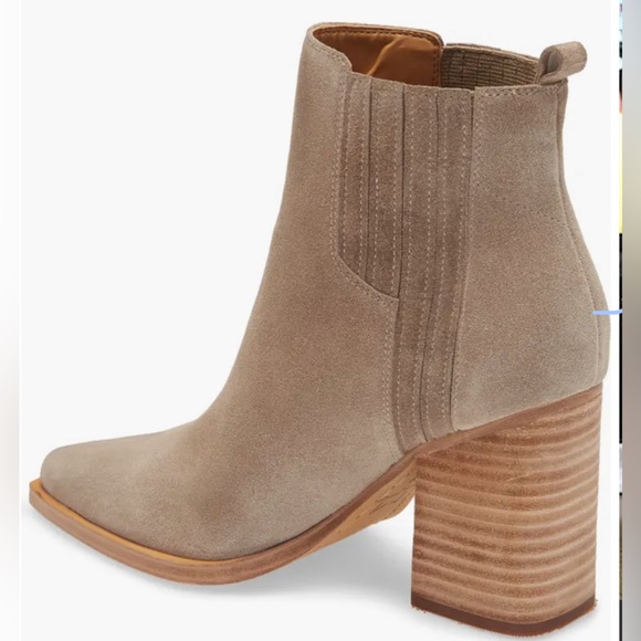 Oshay Pointed Toe Bootie (Women)
Marc Fisher LTD - Picture 3 of 4